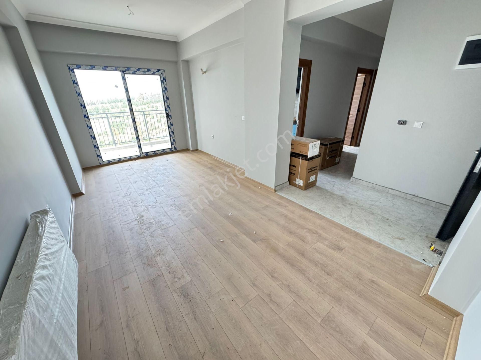 Acil Fırsat Buca Evka-1 İzkent Mahde 2+1 90m2 Arakat Havuzlu Site İçerisinde Lüx Daire