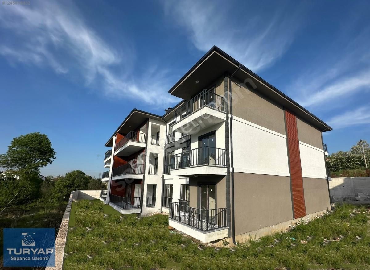Turyaptan Sapancaya Komşu Lokasyonda 170 M2 3+1 Büyük Lüx Daire