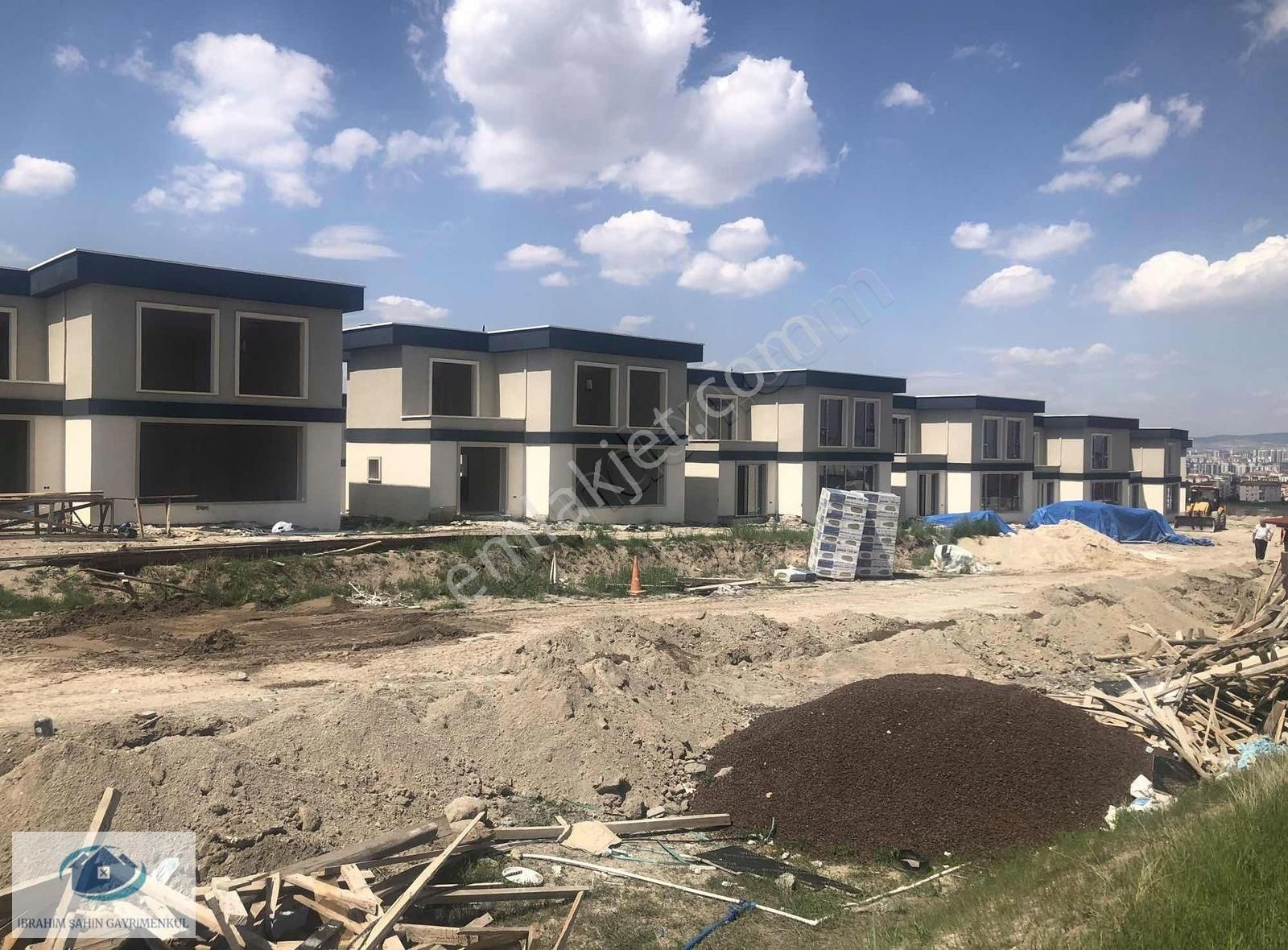 İbrahim Şahin Gayrimenkul Den Satılık Villa