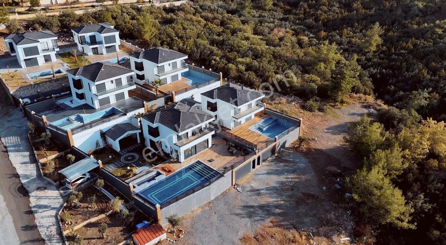 Didim Akbükte Satılık Deniz Manzaralı 4+1 Havuzlu Jakuzili Lüx Villalar - Görsel 12