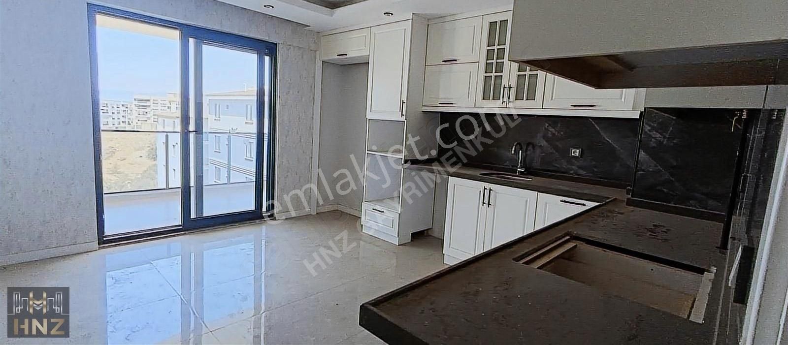 Karahasanlıda Şehir Hastanesine Çok Yakın Geniş Daire