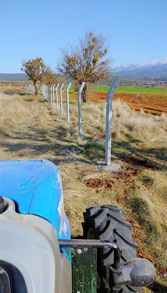 Tavas Yaka'da Yatırımlık Etrafı Çevrilmiş Satılık Arazi - Görsel 9