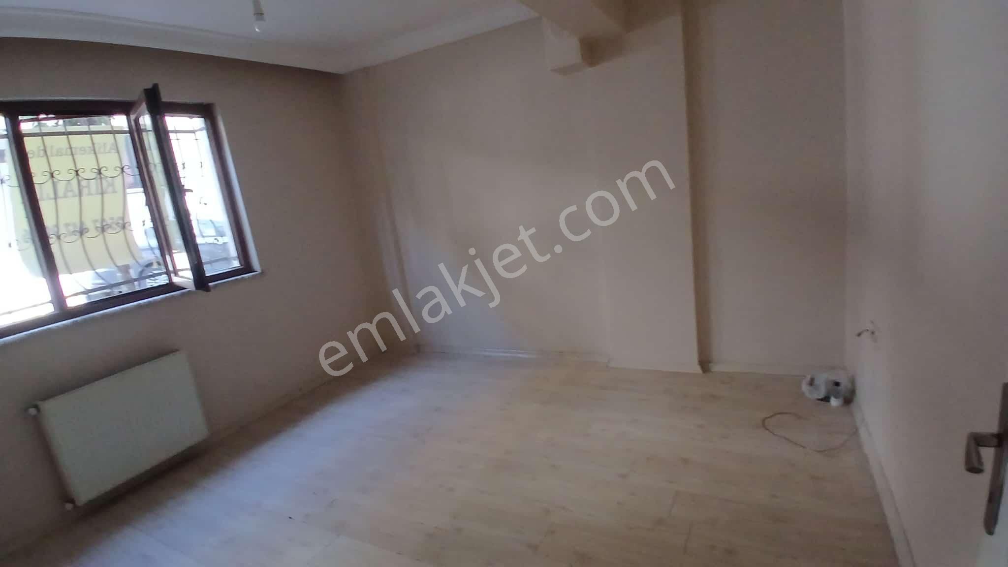Kiralık 2+1 Giriş Kat Dire
