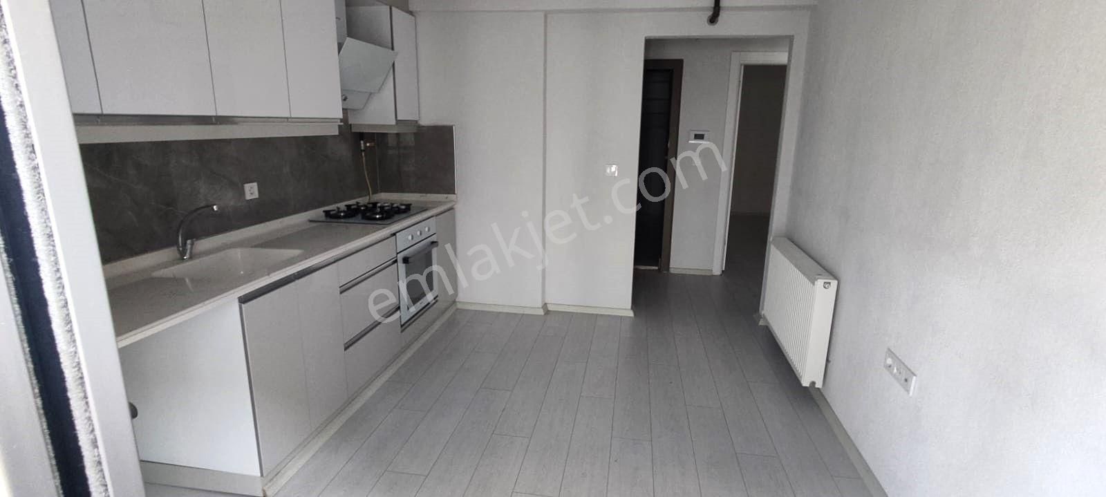 Çiğli De Kiralık 2+1 Eşyalı Doğalgazlı Yeni Daire İzbana Tramvaya Üniversiteye Hastanelere Yakın