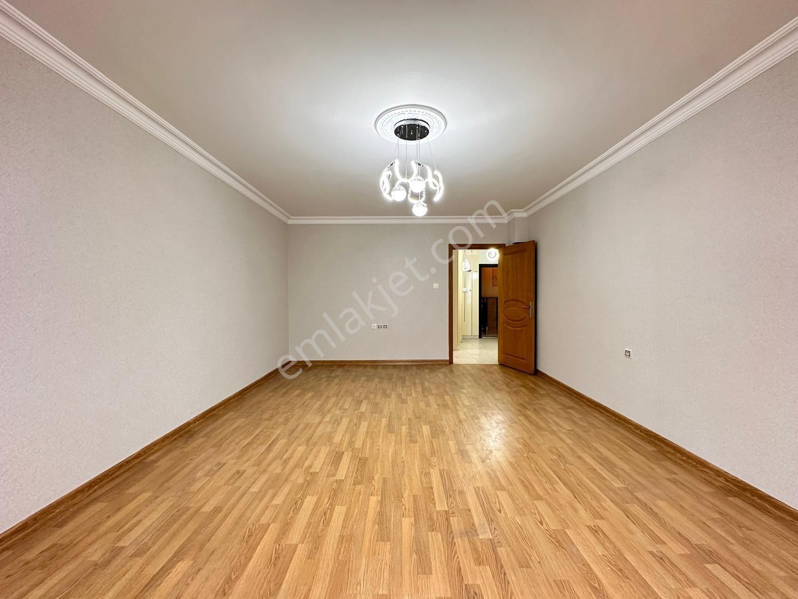Keçiören Esertepe'de 3+1 Yapılı Daire