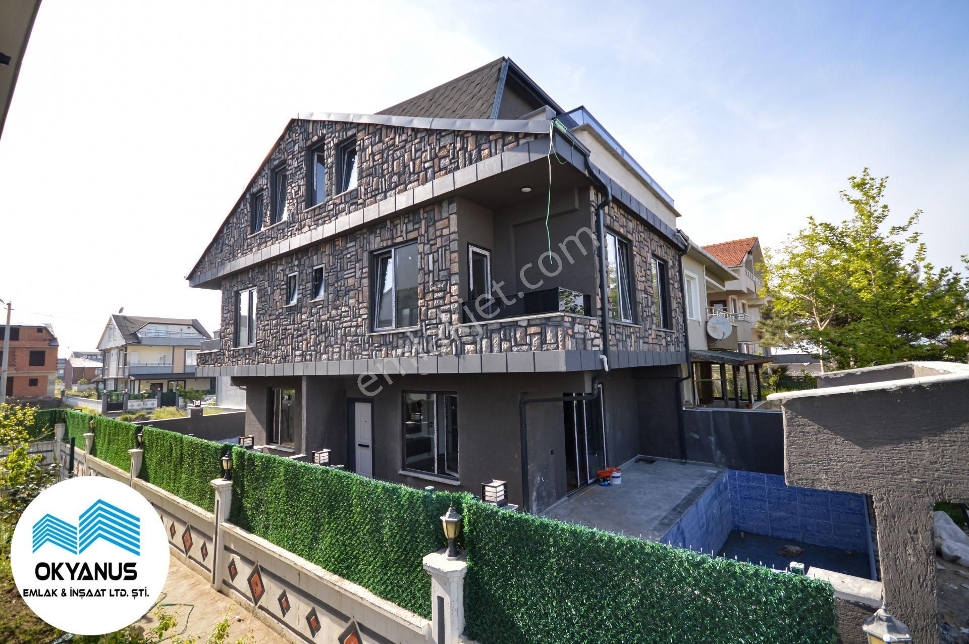 Kocaali De Geniş Bahçe, Havuz, Lüks 3+1 Villa: Yeni Evinize Hoş Geldiniz!