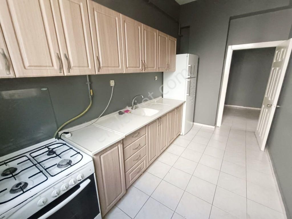 Kazimiye Mah. 1+1 / 75 M2 Kapalı Mutfak Site İçi Kiralık Daire