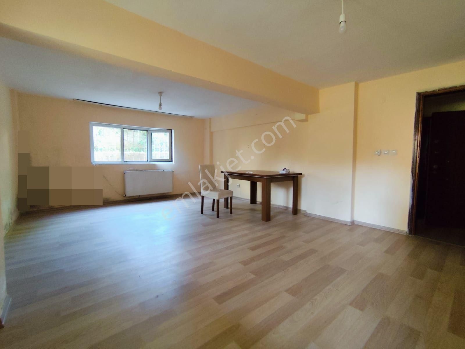 Mertcan Dan Yakacık Meydana Yürüme 2+1 90m2 Fırsat Kiralık