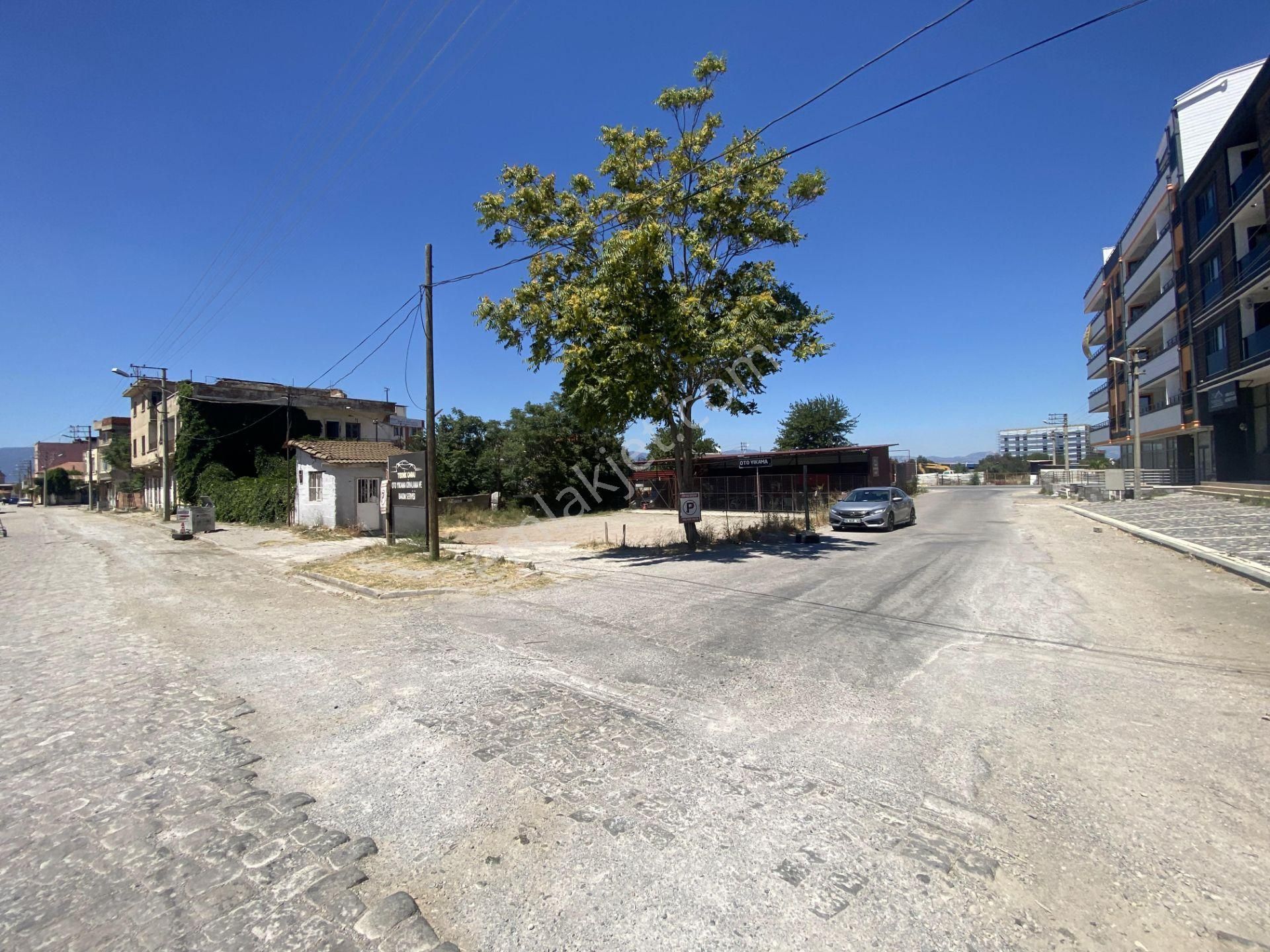 Burhaniye De Satılık Konut İmarlı Arsa.arsamız 1,067 Metre Karedir.