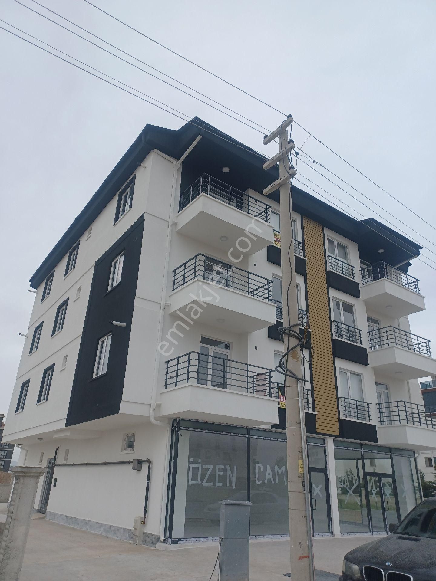 Güney Gayrimenkulden Tacin Mh.yeni Hastane Yanında Eşyalı 1+1 Satılık Sıfır Daire