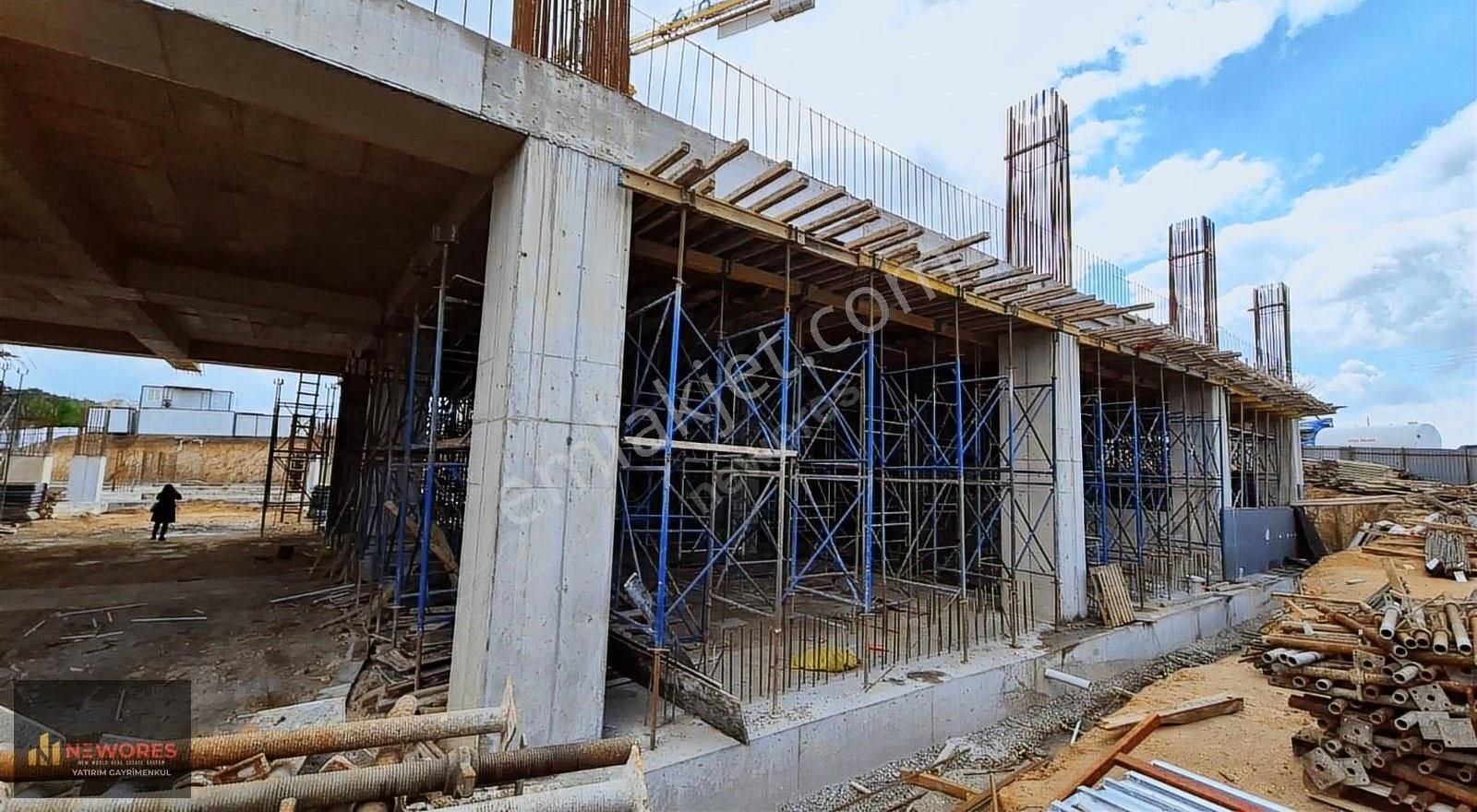 Newores'dan Çayırova Şekerpınar'da Satılık Atölye Ve Depo