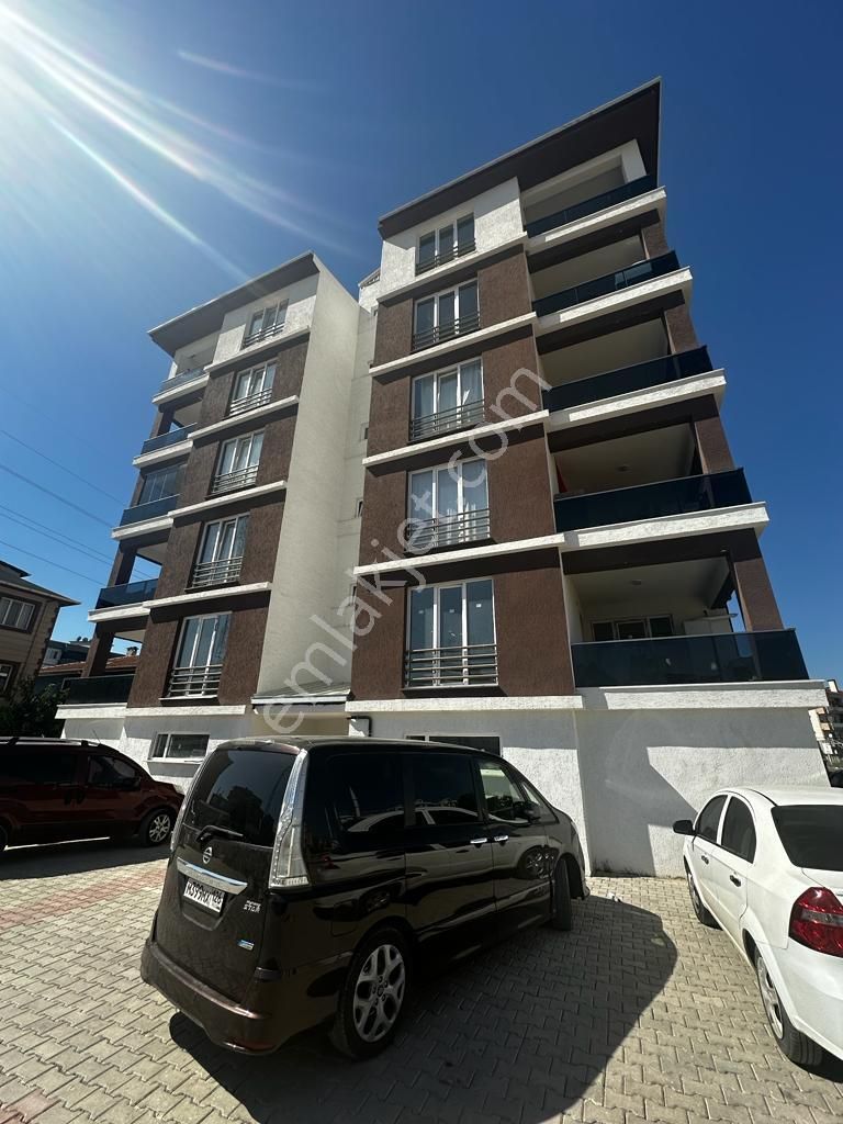 Yenişehir'de 3+1 Full Yapılı Asansörlü Sıfır Daire