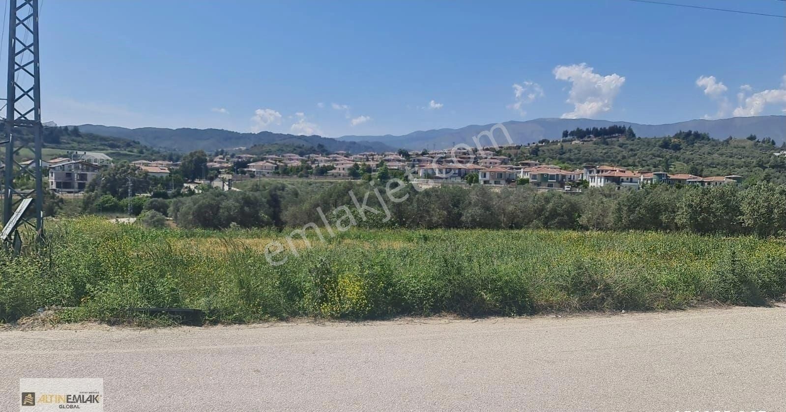 Park Evler Girişinde Emsalsiz Arsa