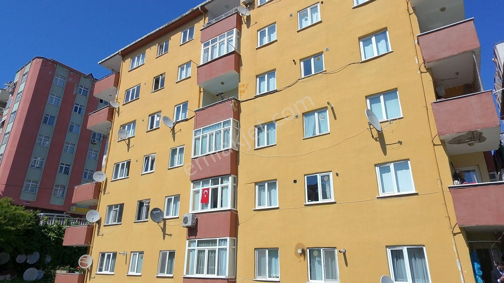 Ümraniye Armağanevler'de Fırsat 3+1 Daire