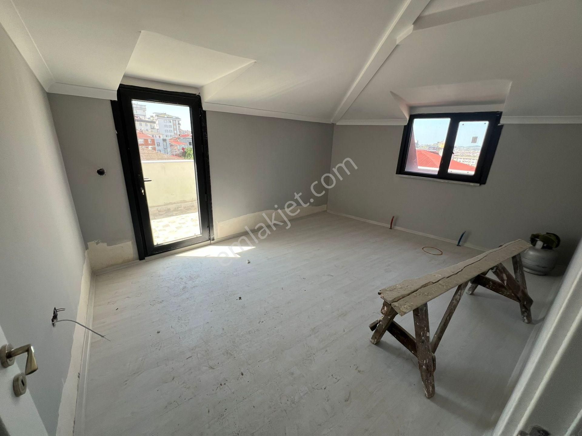 Sultanbeyli Fatih Mah. Çok Geniş 170 M2 3+2 İki Aile İçin Uygun - Görsel 24