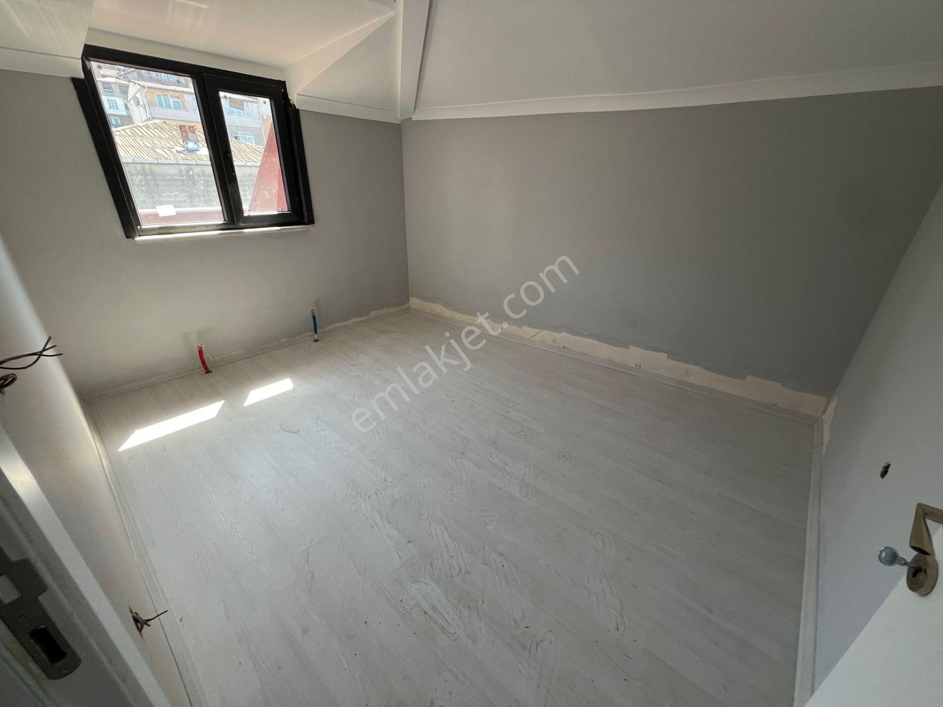 Sultanbeyli Fatih Mah. Çok Geniş 170 M2 3+2 İki Aile İçin Uygun - Görsel 19