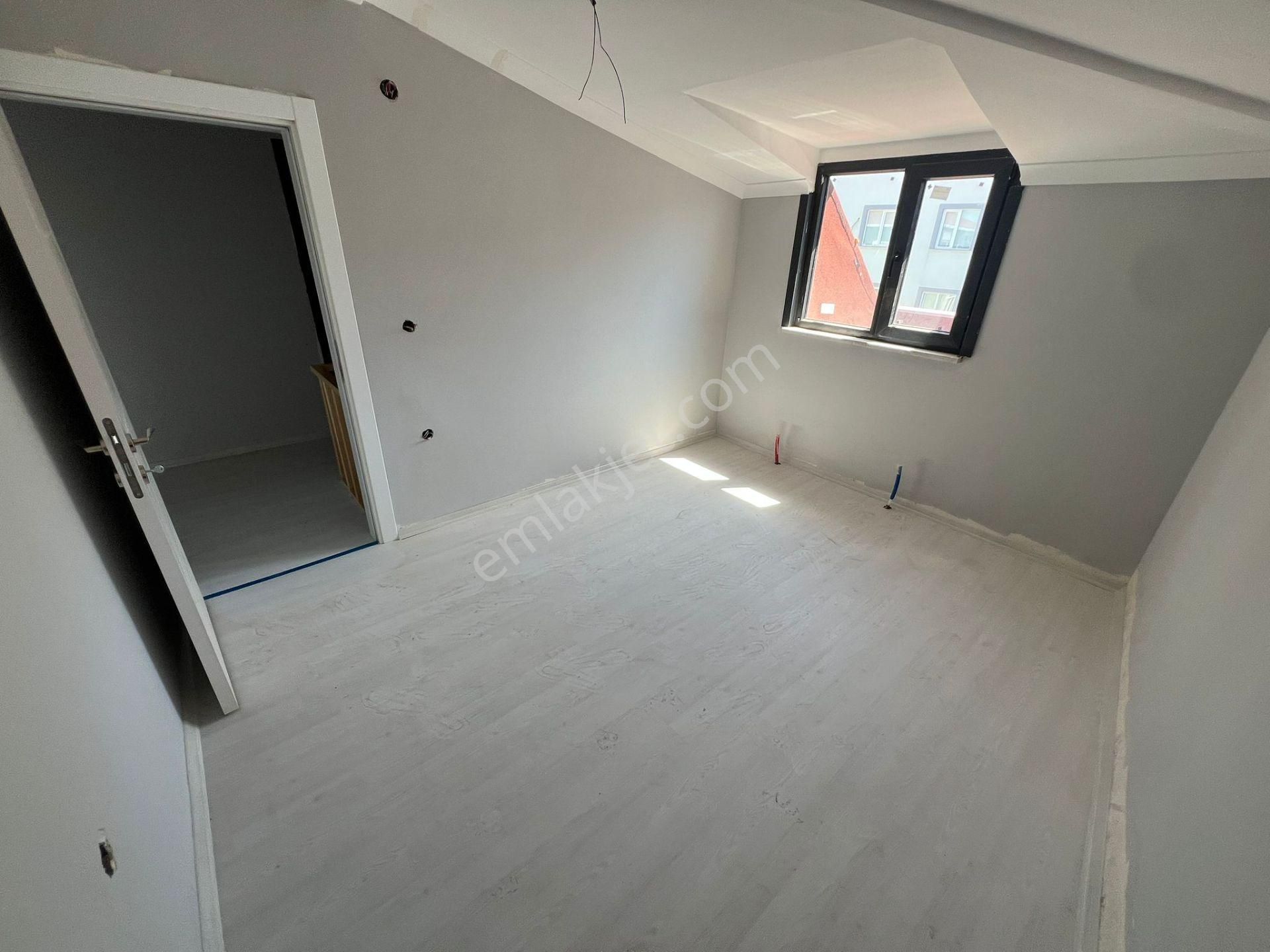 Sultanbeyli Fatih Mah. Çok Geniş 170 M2 3+2 İki Aile İçin Uygun - Görsel 20