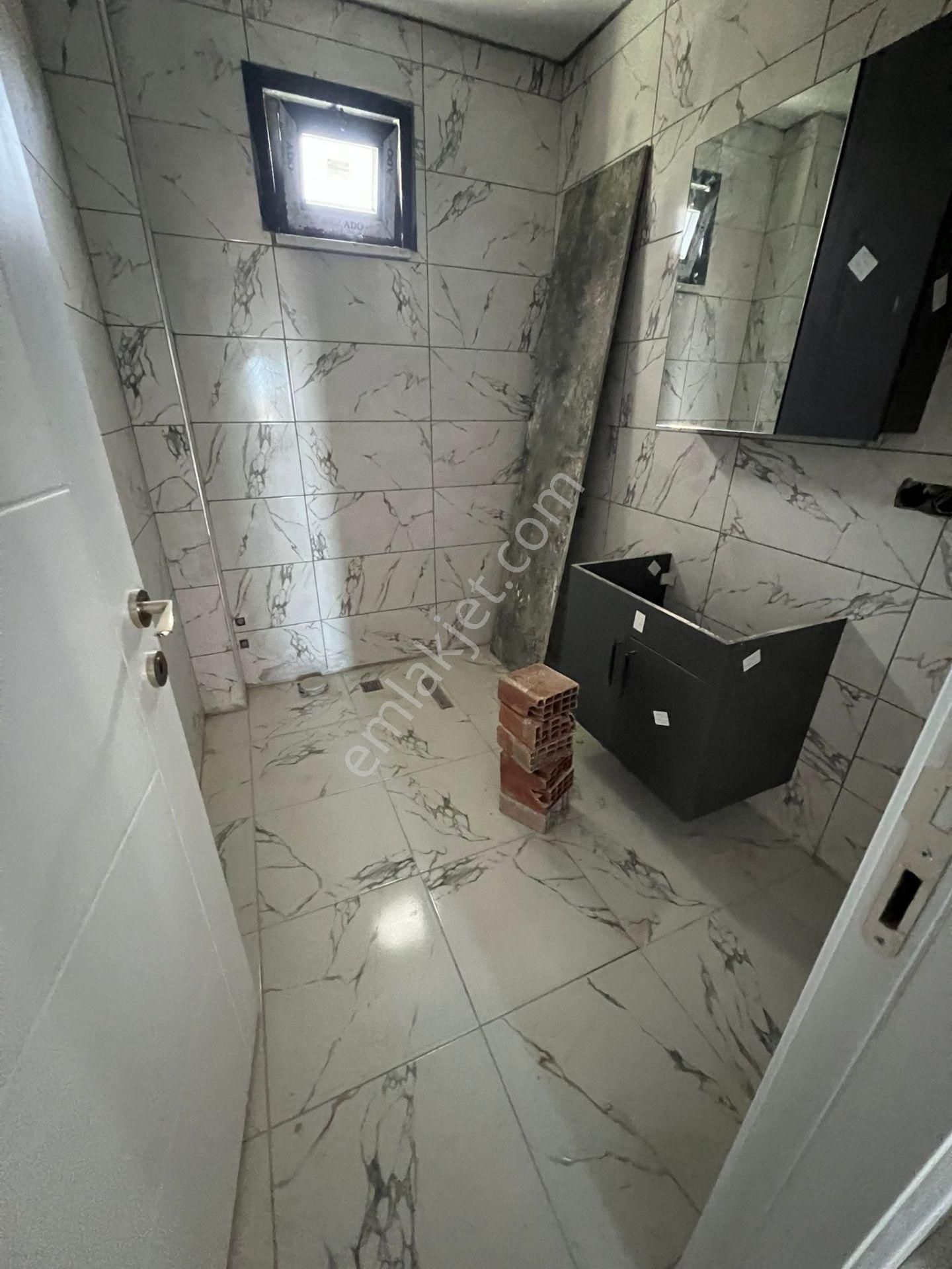 Sultanbeyli Fatih Mah. Çok Geniş 170 M2 3+2 İki Aile İçin Uygun - Görsel 16