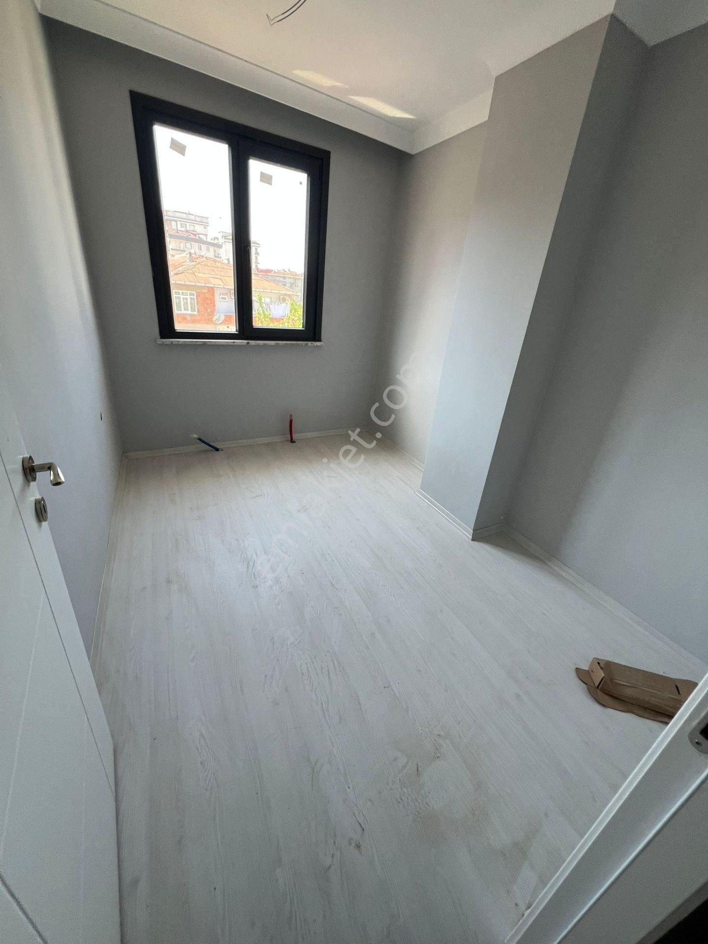 Sultanbeyli Fatih Mah. Çok Geniş 170 M2 3+2 İki Aile İçin Uygun - Görsel 11