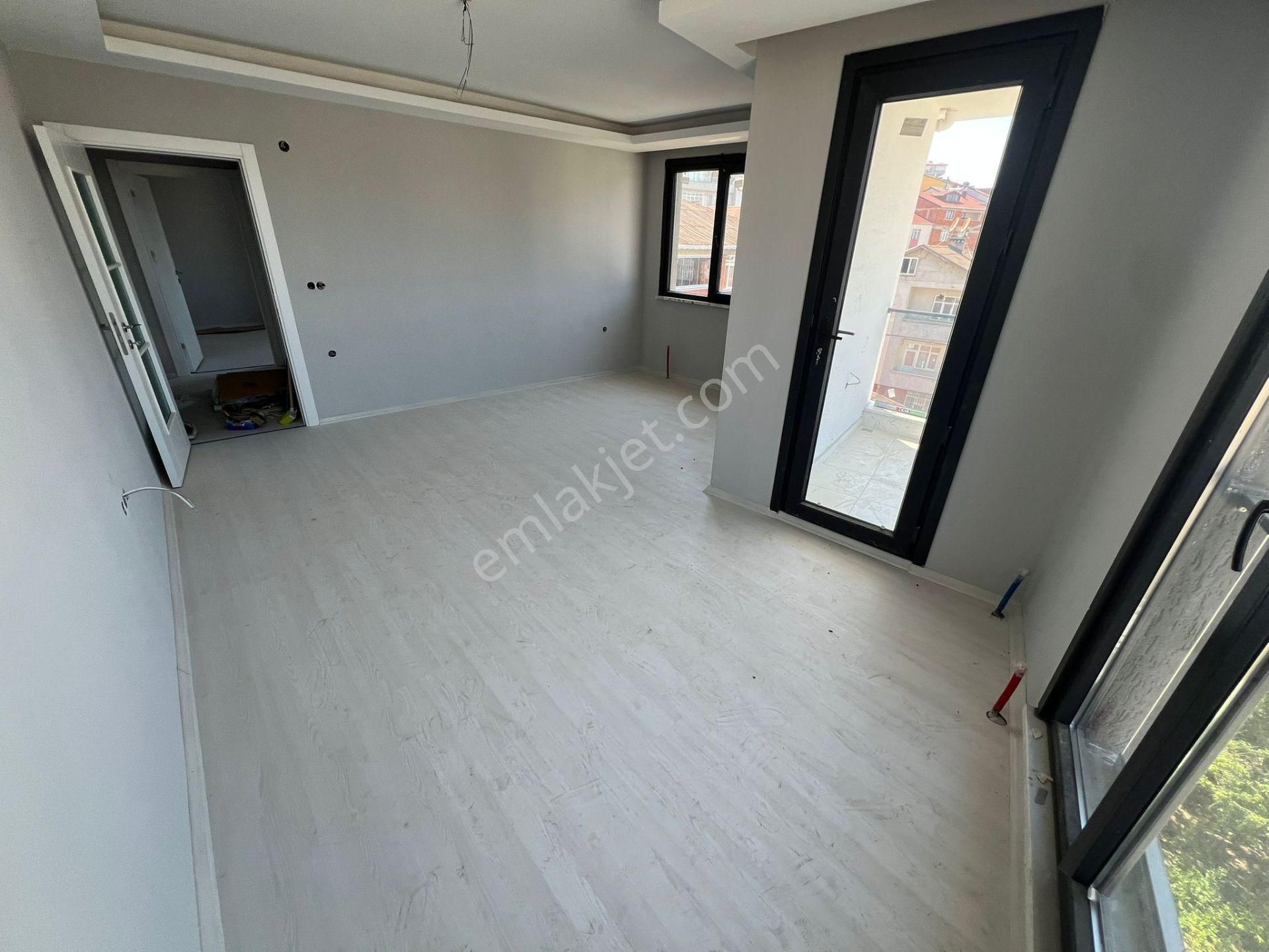 Sultanbeyli Fatih Mah. Çok Geniş 170 M2 3+2 İki Aile İçin Uygun - Görsel 8