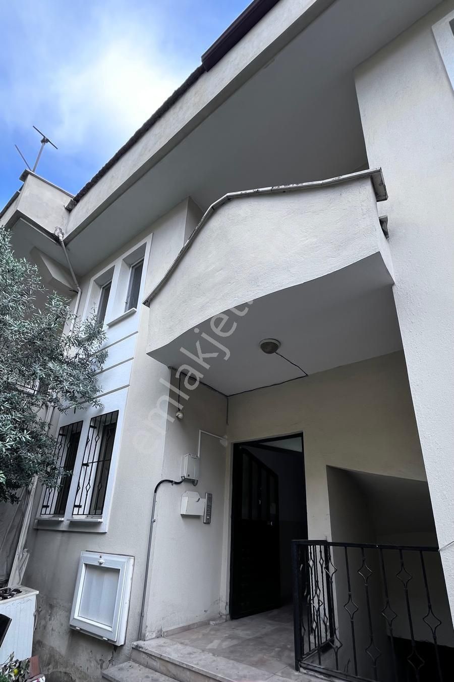 Stop'tan İki Daire Tek Tapu 6.500.000 Tl Çalış Plajı'na 2 Km