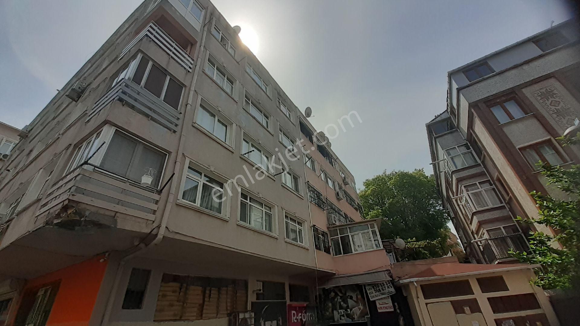 Fatih Kocamustafapaşa Çevre Tiyatroya Yanında Kentsele Uygun