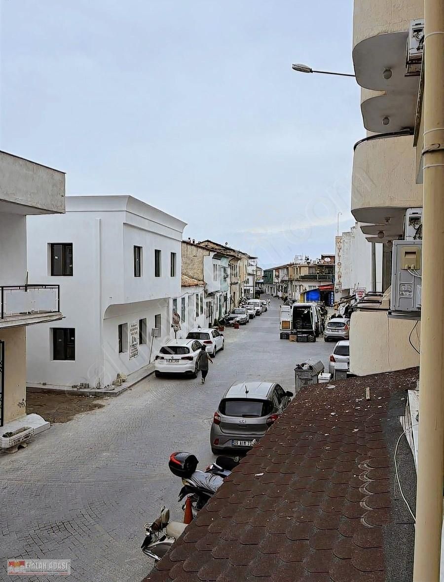 Çarşı İçinde Kısmi Eşyalı 1+1 Satılık Daire