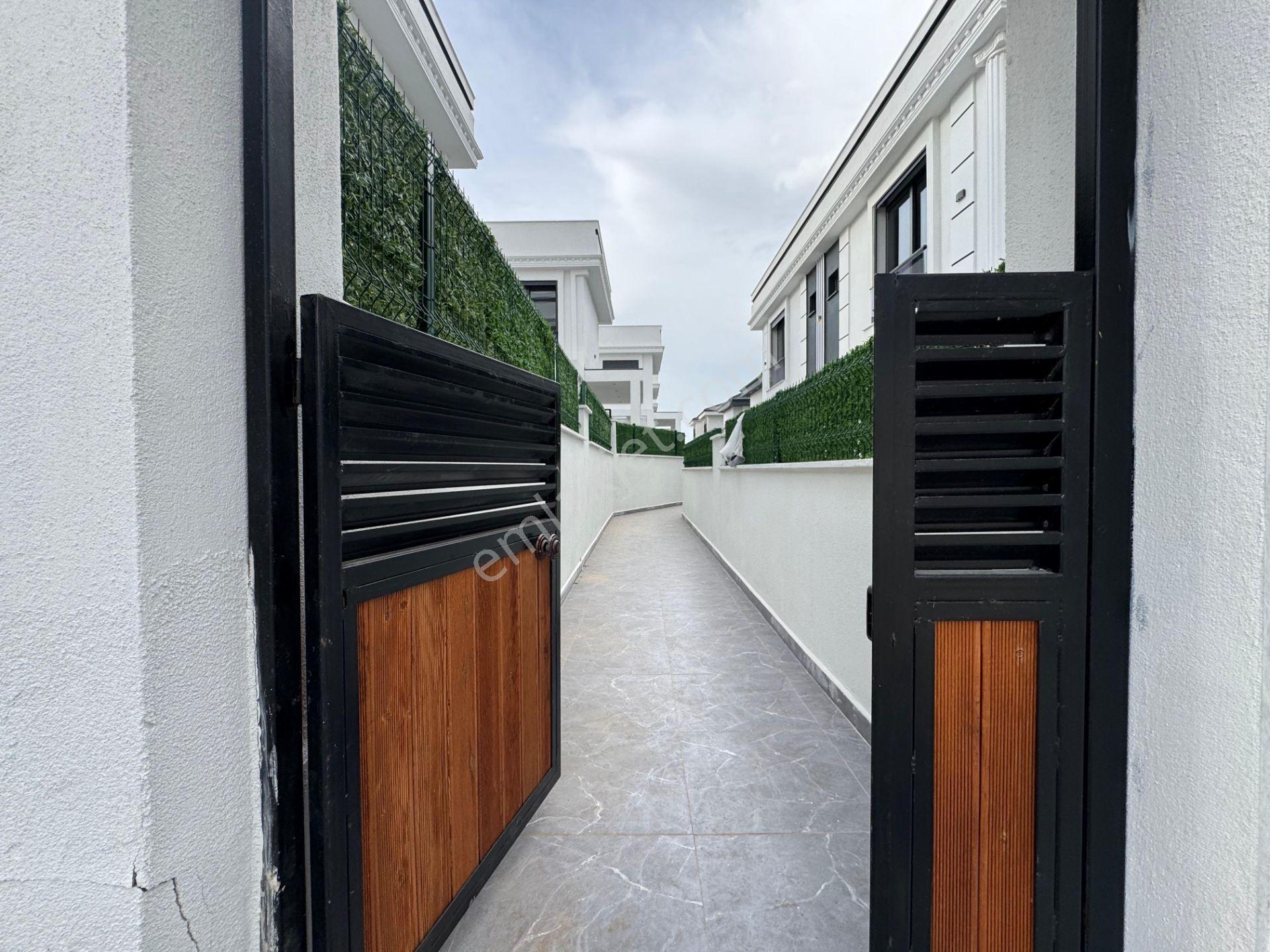 Didim Çamlıkta Satılık Denize Yakın 3+1 Havuzlu Villa - Görsel 6
