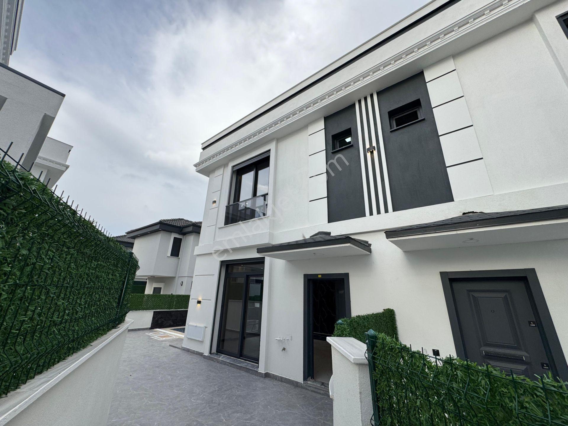 Didim Çamlıkta Satılık Denize Yakın 3+1 Havuzlu Villa - Görsel 20