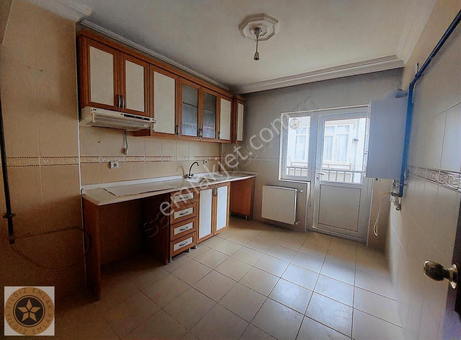 Selçuklu Mah.3+1 Salon Bağımsız Asansörlü Arakatta Cadde Üstü