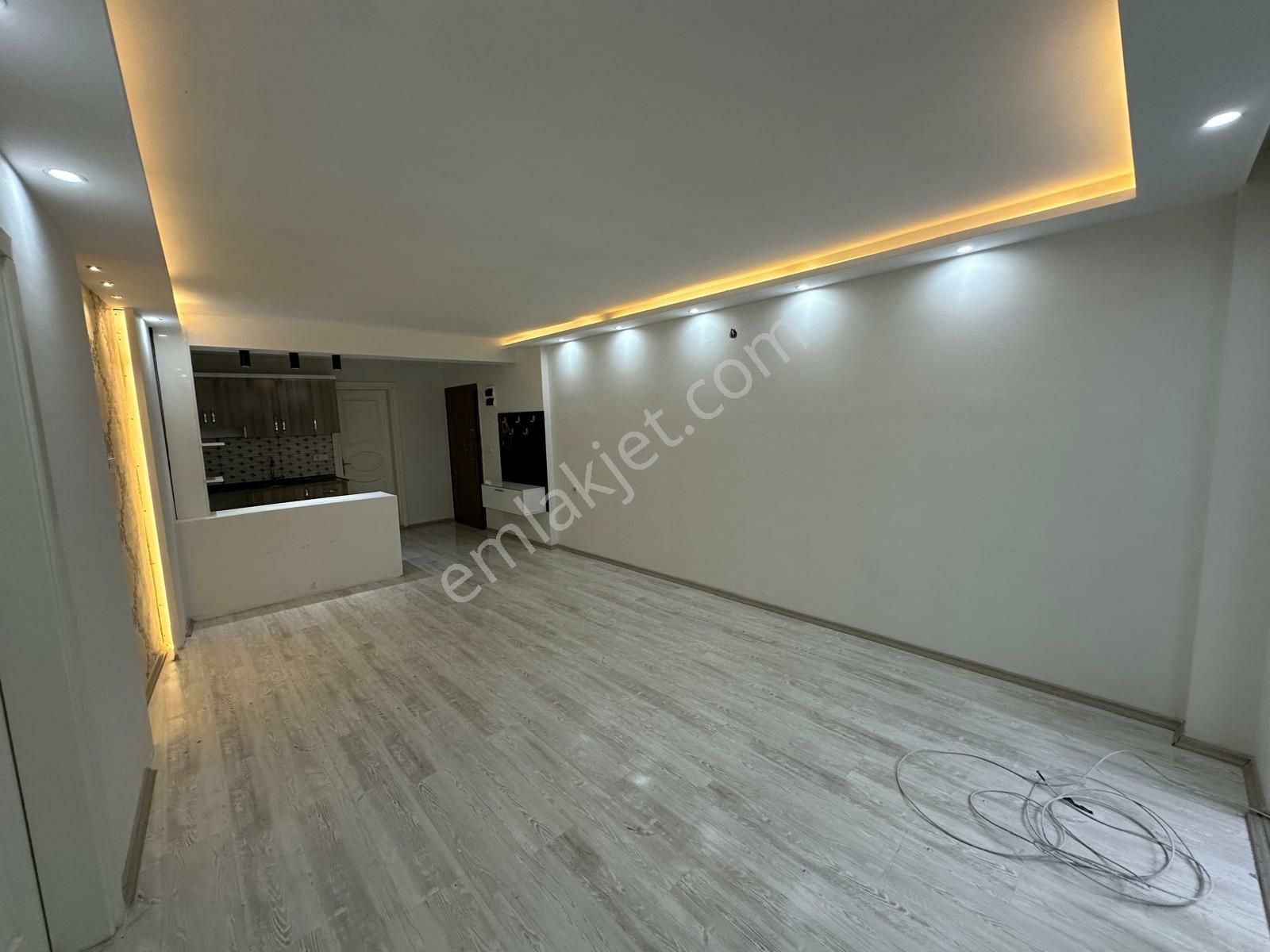 Nazilli Şehir Gayrimenkul'den Sumer Mah Yatirimlik Lux 1+1 Daire