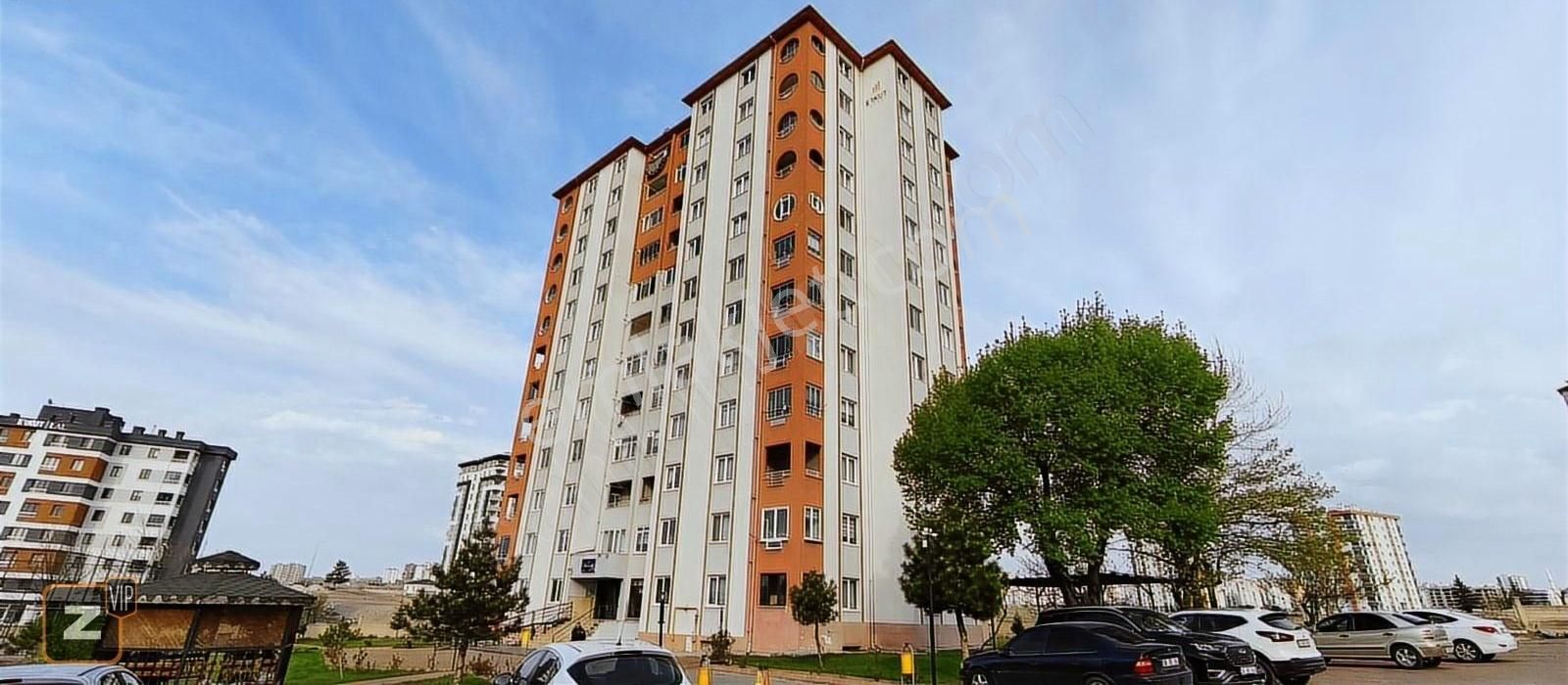 Gökkent Mahallesinde 3+1 Satılık Daire