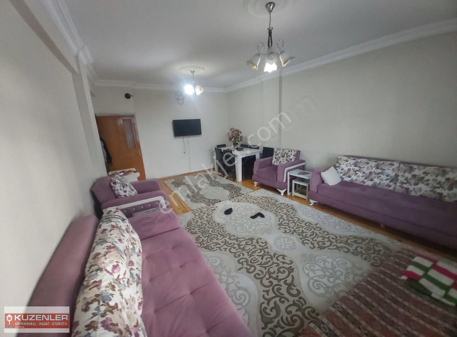 Kuzenler'den Çevre Yolu Üzeri Geniş Satılık 3+1 Daire