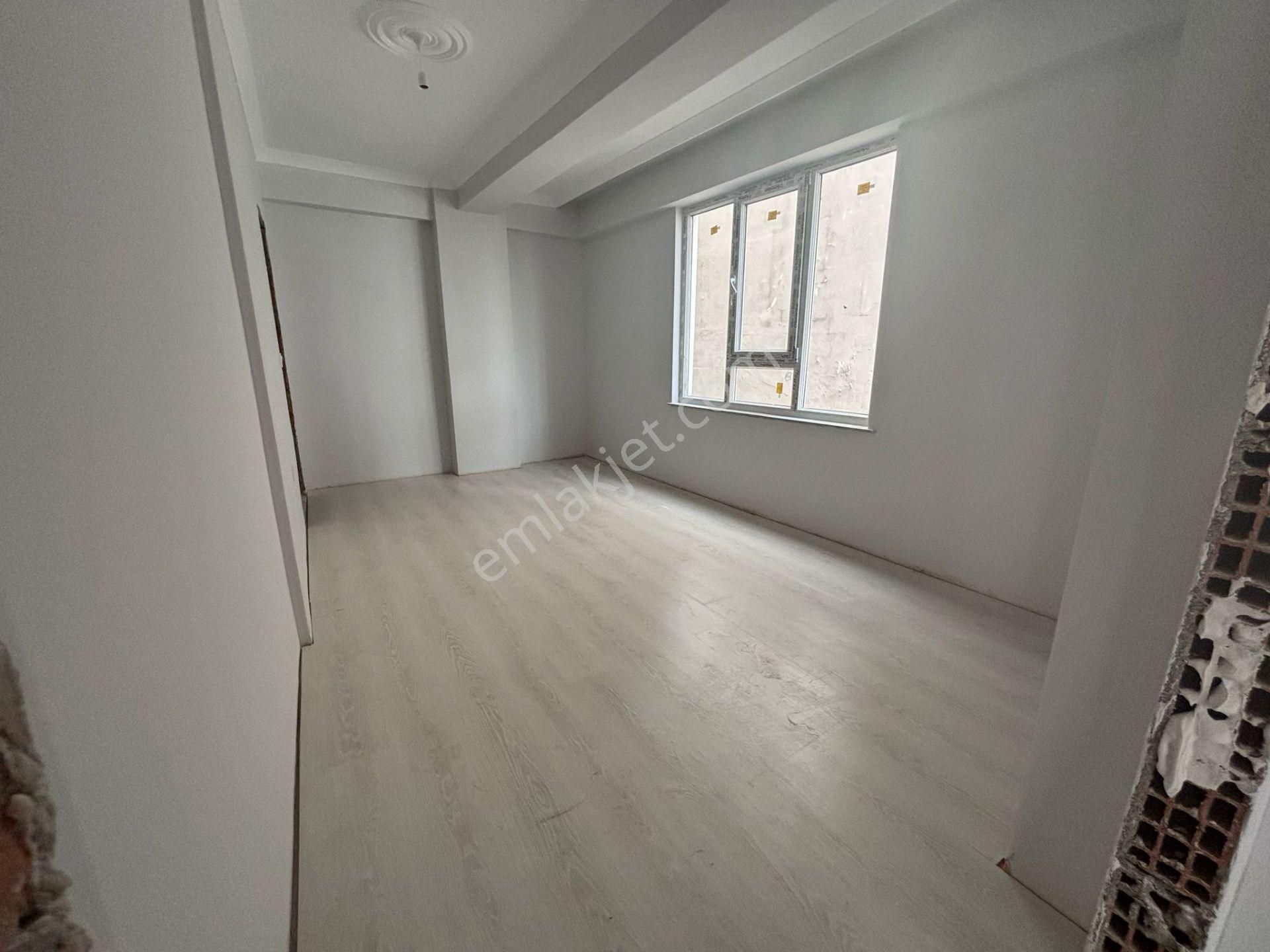 Gültepe Mh. Halk Cd Yakını Satılık Ultra Lüx 2+1 Daire Yks-12