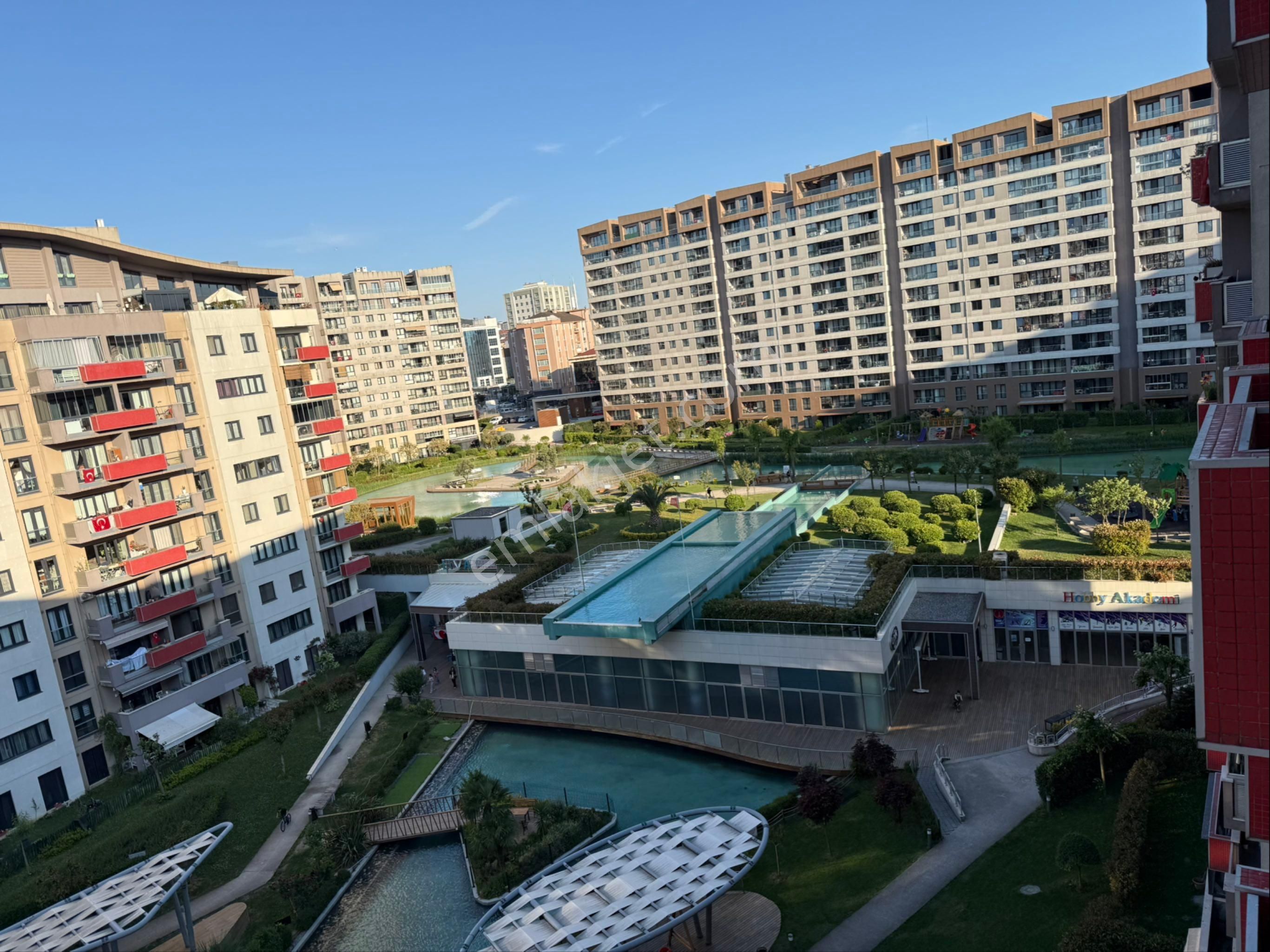 Cengiz Gayrimenkulden Sinpaş Livada 1+1 Büyük Tip Kiralık Daire