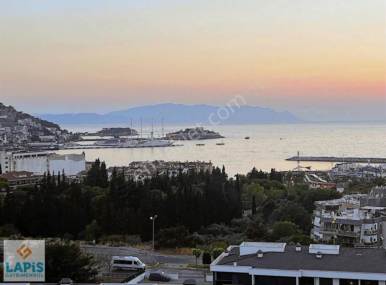 Emsalsiz Konum Ve Panoramik Manzaralı Marinada Müstakil Villa - Görsel 2
