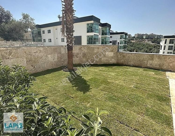 Merkezde-havuzlu-yerden Isıtma-doğalgaz-kapalı Garaj-güvenlikli - Görsel 4