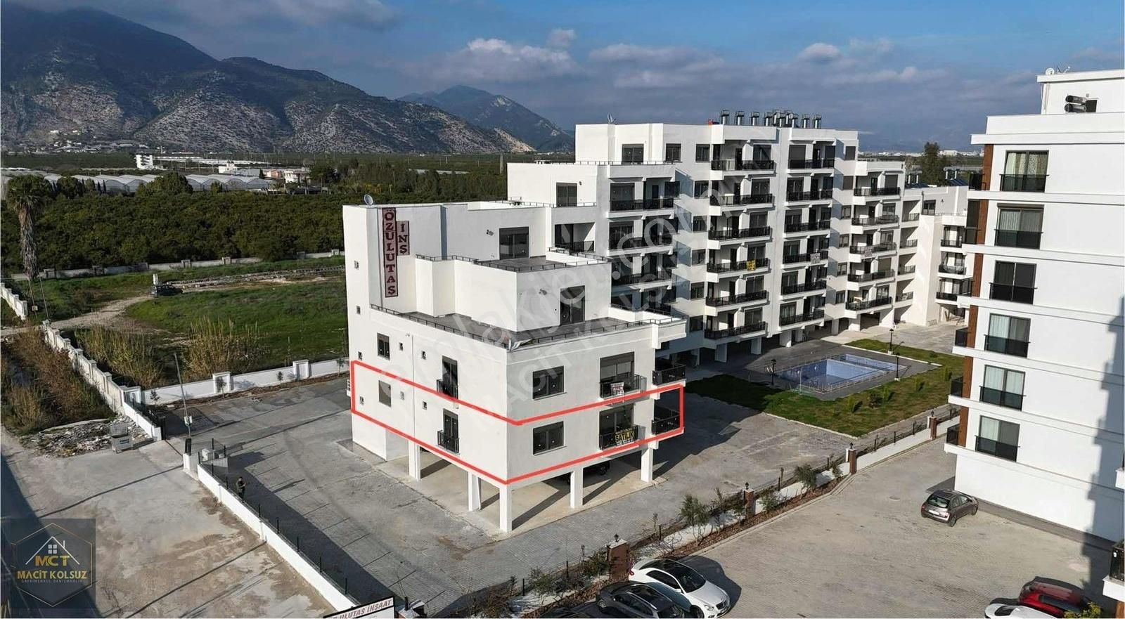 Kum Mahallesi Lüx Sitede Satılık Geniş Ayrı Mutfak 2+1 Daire