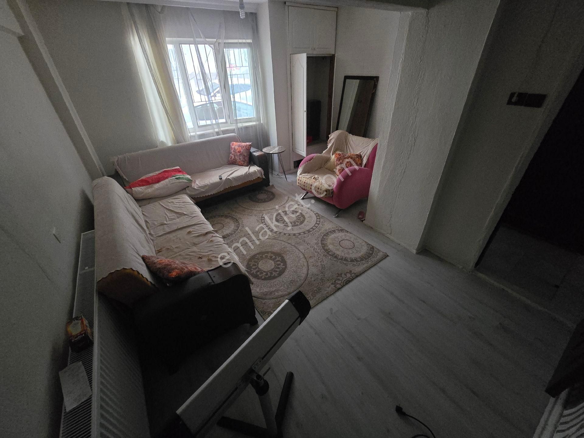Şehitler De Eşyalı 1+1 Behçeli Kiralık