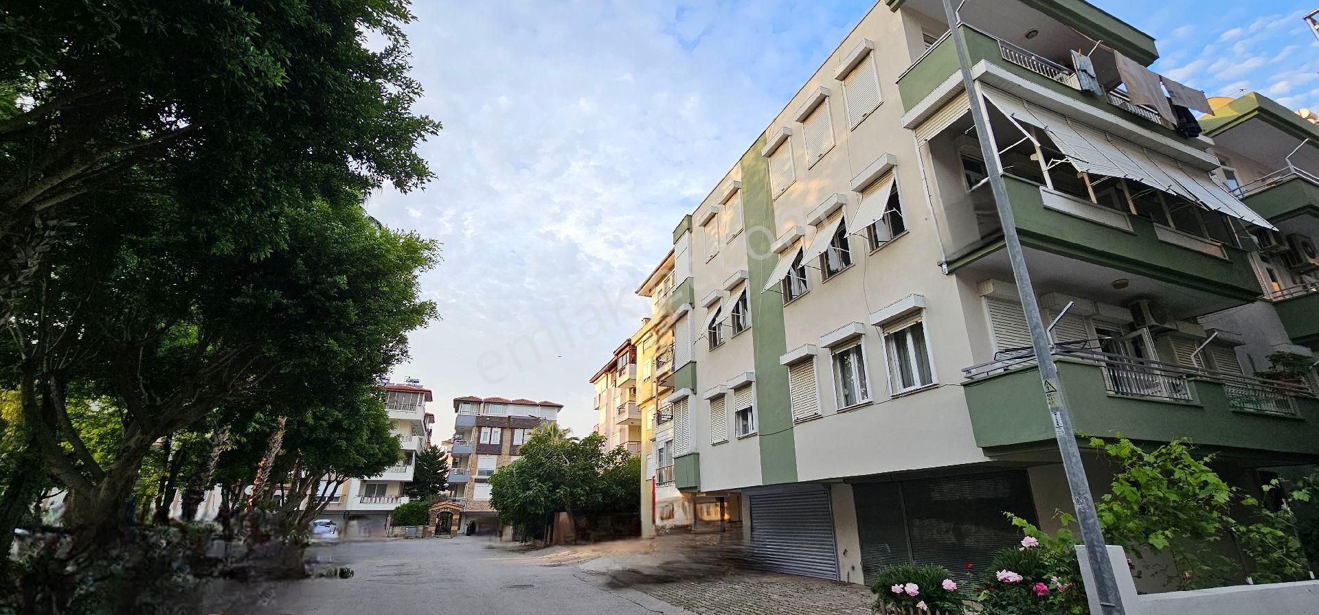 Aşağı Hisar Mah. Gençlik Parkının Yanıbaşında Satılık 2+1 Daire