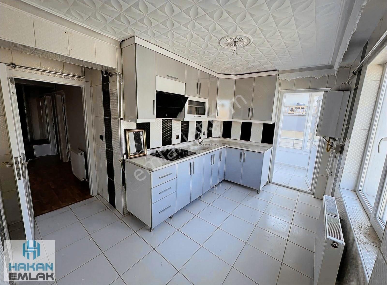 Etimesgut Alsancak Mh.4+1 Geniş Yapılı Teraslı Satılık Daire
