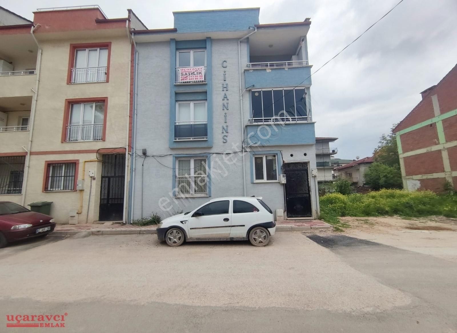 Uçaravcı'dan Alanyurt Cumhuriyet Mah. Satılık 3+1 Daire