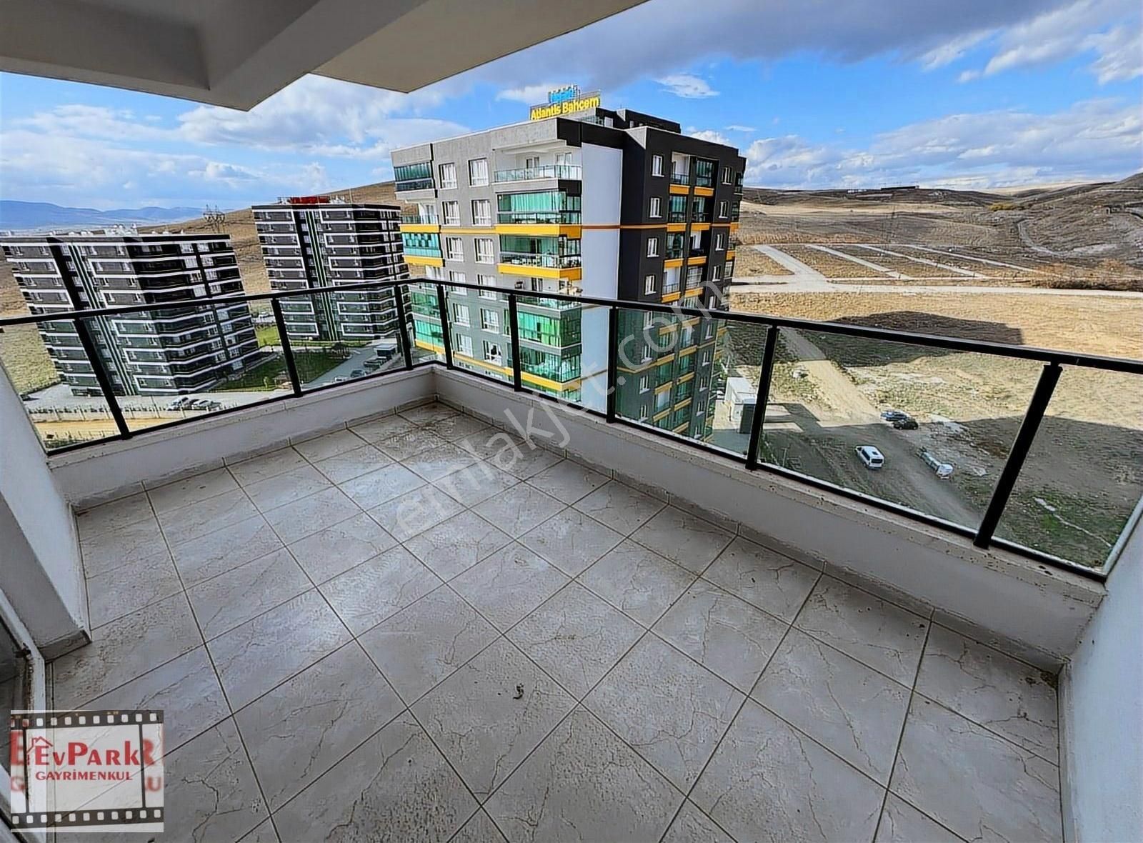 Atlantis Bahçem 2+1 12.katta Metroya Yakın Oturuma Hazır Daire