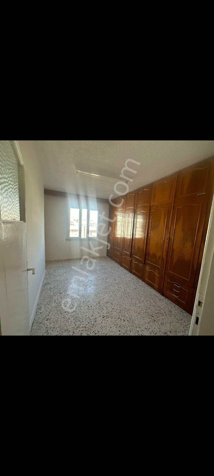 Tarsus Şehitisak Mah 3+1daıre 150mt Kare 4kat Satlıktır