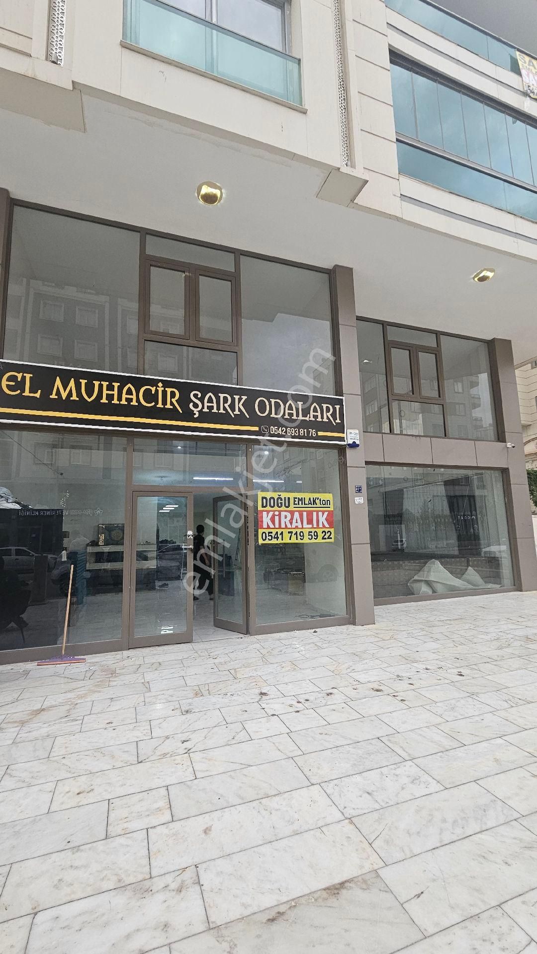 Kiralık 3katlı Dükkan