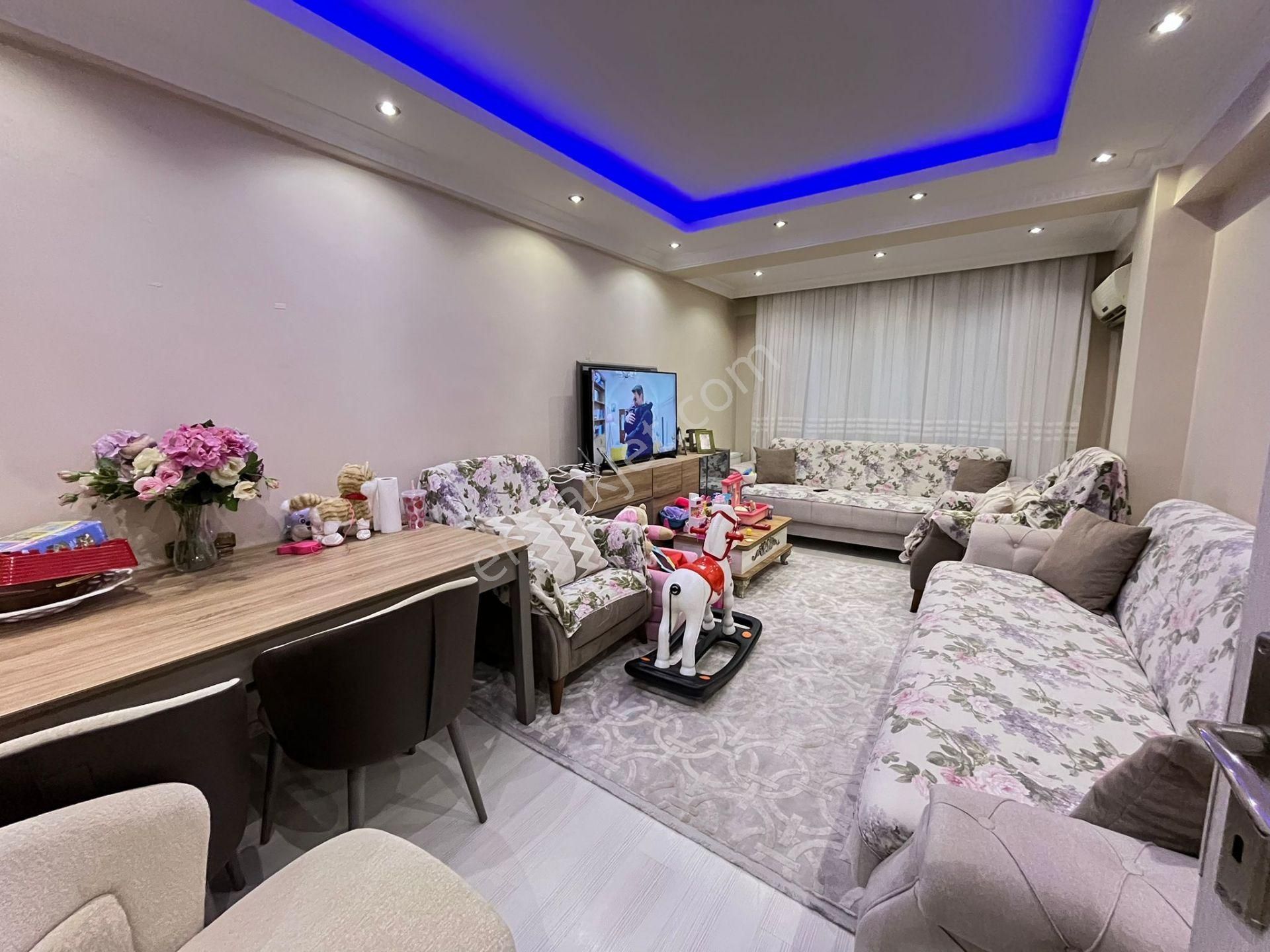 Loft'tan Fevziçakmak Mah 2+1 70m2 Balkonlu 1.kat Daire