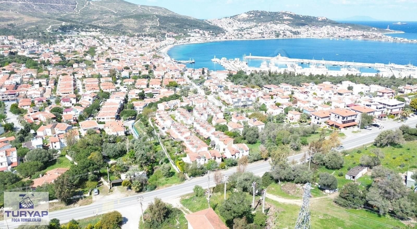 Turyap Foça'dan Yenifoçada Denizve Marina Manzaralı Dubleks