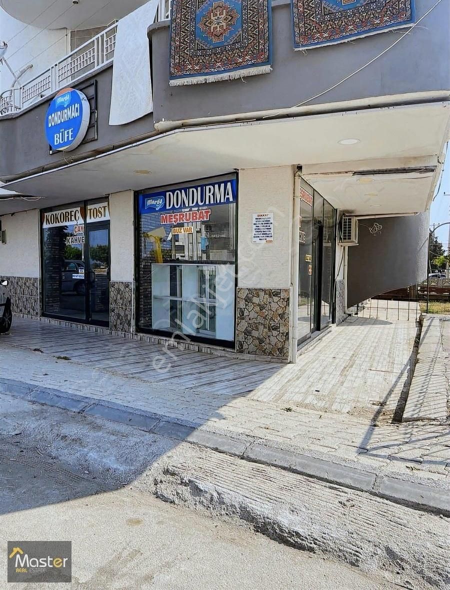 Kocahasanlı'da Köşebaşı Dükkan