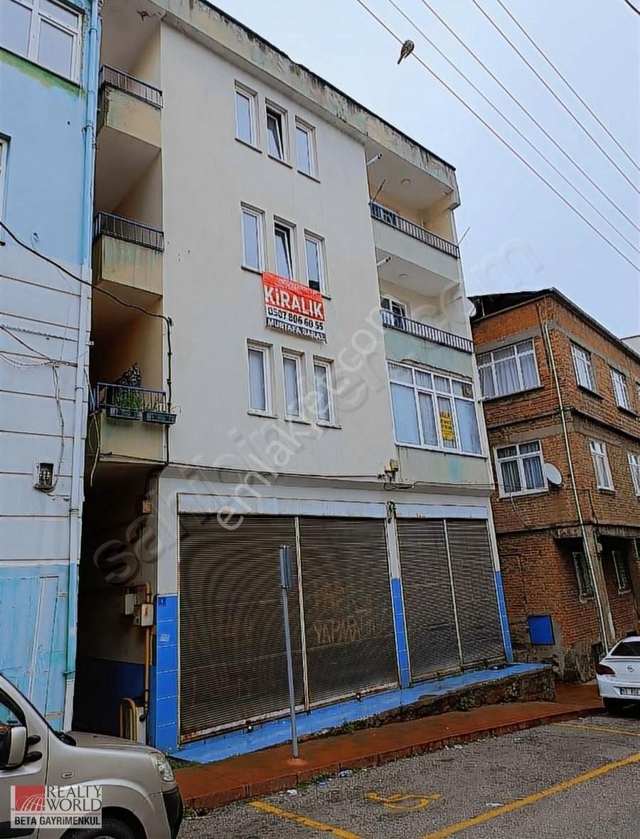 Rw Mustafa Saral'dan Zeytinlik Mahallesin Kiralık 3+1