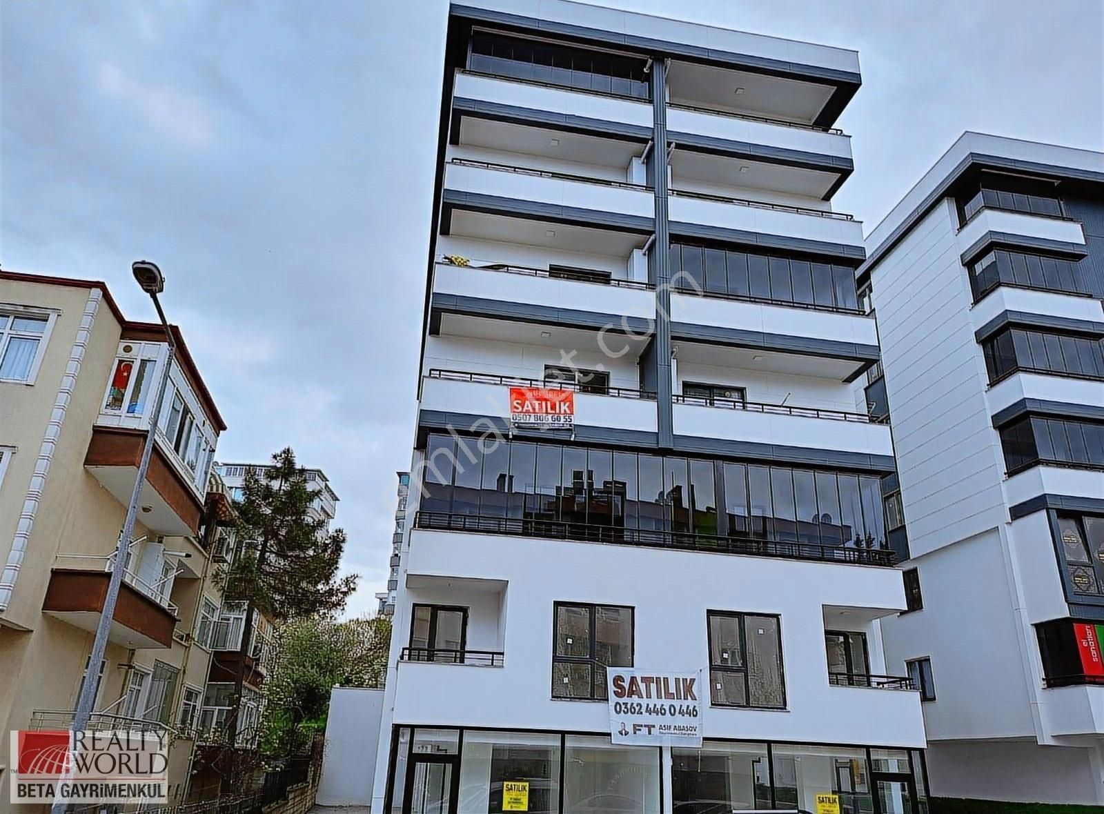 Rw-beta Türkiş Cağaloğlu' Na Cephe 1+1 Satılık Daire.